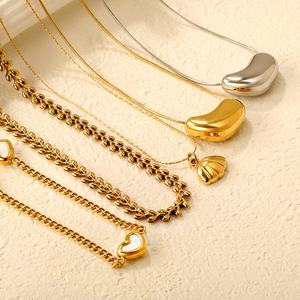 Collar de Acero Inoxidable Chapado en Oro PVD de 18K de Moda, Cadena Gruesa con Colgante de Corazón de Concha Simple para Mujer - Product Image 1