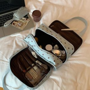 Large Capacity Travel <b>Makeup</b> Bag Organizer-Fashion Polyester Cosmetic <b>Case</b> with Zipper Closure - Product Image 2