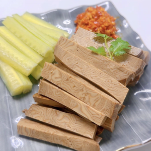 Rouleau de <span class=keywords><strong>jambon</strong></span> végétalien gourmet, produit à base de soja riche en protéines, saveur authentique épicée, artisanal - Product Image 4