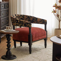 Fauteuil d'appoint vintage en bois fait main de style français avec accoudoirs incurvés en lin floral et coussin en chenille rouge pour salon