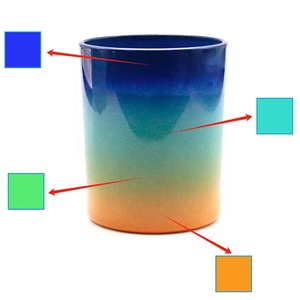 Élégant pot à bougie cylindrique en verre avec accents <span class=keywords><strong>de</strong></span> <span class=keywords><strong>cristal</strong></span> et couvercle résistant à la chaleur, couleurs personnalisables pour la décoration <span class=keywords><strong>de</strong></span> fête <span class=keywords><strong>de</strong></span> Noël - Product Image 1