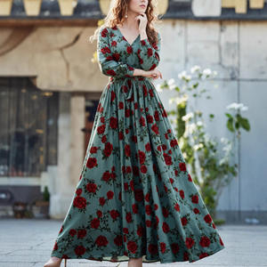 Vestido Maxi Retro con Estampado Floral, Cuello en V y Tirantes Finos para Mujer, Cintura Natural, Cómodo, Elegante y Estilizador - Product Image 1