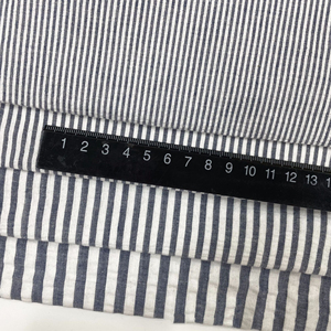 Tissu Seersucker Rayé Léger 100% Coton Personnalisable pour Femmes, Garçons <span class=keywords><strong>et</strong></span> Filles - Respirant <span class=keywords><strong>et</strong></span> Infroissable - Product Image 4