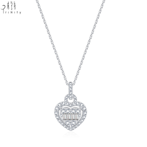 Collier pour femme en platine pur 18 carats avec diamant naturel Collier de pierres précieuses de luxe haut de gamme avec un beau design de coeur - Product Image 1