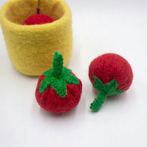 Juguetes de fieltro y lana cosidos a mano de tomate para juego de simulación, verduras de cocina en miniatura para aprendizaje infantil - Product Image 1