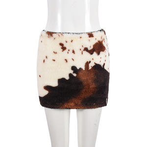Kadın Moda Kıyafetleri İki Parçalı Etek Takımları PU Deri Kolsuz Sırtı Açık Halter Bluzlar ve Kürklü Mini Etek 2 Parçalı Takım Kadınlar - Product Image 3