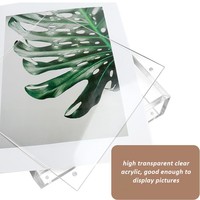 Plateau carré en acrylique transparent avec insert magnétique