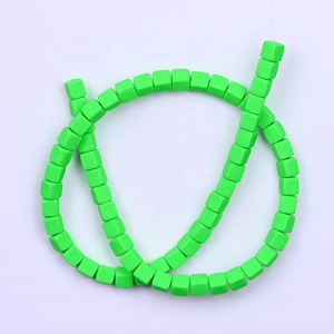 Xinyi all'ingrosso grande foro 6x6mm quadrati nuovi fai da te perline di <span class=keywords><strong>argilla</strong></span> <span class=keywords><strong>polimerica</strong></span> stampa perline sfuse colore Mix <span class=keywords><strong>per</strong></span> <span class=keywords><strong>gioielli</strong></span> che fanno perline Heishi - Product Image 6