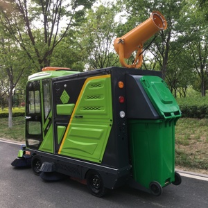 Camion balayeuse électrique municipale autoportée pour le nettoyage des routes avec bac à poussière de 240 L et nettoyeur haute pression - Product Image 1