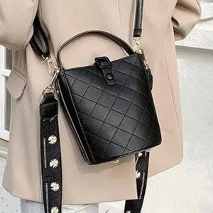 Bolsos de Cuero de Alta Calidad al por Mayor, Bolsos de Mano de Cuero para Mujer, Bolsos Usados, Bolsas Usadas - Product Image 6