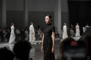 Nuevo Diseño de Vestidos Elegantes para Mujer, Vestido de Encaje con Estampado Floral, Vestido Largo Estándar, 92% Poliéster, 8% Rayón - Product Image 6