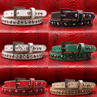 Ceinture personnalisée pour femme avec clous, texture peau de serpent, boucle carrée en strass, rivets métalliques, style punk western, accessoire de taille