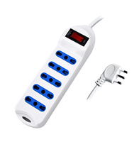 Multiprise italienne 5 trous. Câble 10/16A 250V ~ H05VV-F 3G1.0mm2x1.5m avec prise 16A 2P + T avec protection contre les surcharges