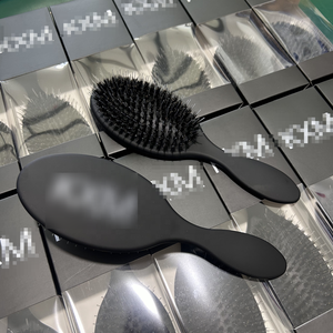 Cepillo de Pelo con Cerdas de Paleta y Empaque Mate Personalizado con Logo, Cepillo para Pelucas, Desenredante con Cojín para Masaje del Cuero Cabelludo, Cepillo para Extensiones de Cabello - Product Image 5