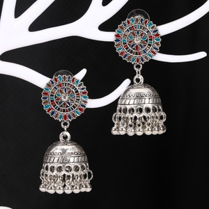Pendientes colgantes Bohemia de aleación chapados en plata antigua con forma de campana, joyería de fiesta para mujer - Product Image 1