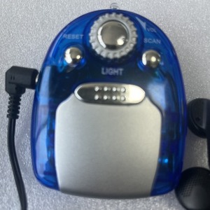 Mini Radio <span class=keywords><strong>FM</strong></span> Portátil a Pilas con Selección Automática de Estaciones y Restauración con un Clic - Radio de Regalo al por Mayor - Product Image 4