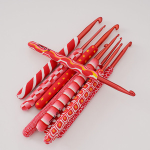 Charmkey - Aguja de Tejer de Aluminio Ergonómica con Mango Suave Rojo, Gancho de <span class=keywords><strong>Crochet</strong></span>, Accesorios de Tejer para Manualidades - Product Image 2