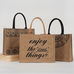 Sac fourre-tout élégant en jute et toile de jute laminée pour le shopping, les voyages et le rangement, avec un motif de lettres attrayant, durable et tendance - Product Image 1