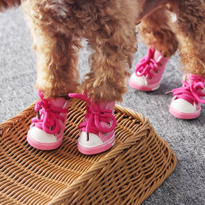 Venta al por mayor de fábrica: Accesorios de moda con estampado ecológico para perros, zapatos de mezclilla tipo <span class=keywords><strong>Converse</strong></span> para uso invernal. - Product Image 3