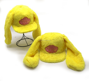 Mũ Snapback thiết kế đáng yêu với logo thêu phức tạp tùy chỉnh và tai thỏ - Product Image 1