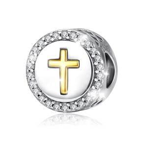 DIY oblato redondo chapado en oro Cruz relieve diseño S925 <span class=keywords><strong>de</strong></span> plata esterlina separador <span class=keywords><strong>de</strong></span> Metal <span class=keywords><strong>abalorios</strong></span> para <span class=keywords><strong>pulseras</strong></span> - Product Image 2