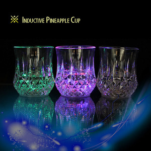 Vasos <span class=keywords><strong>de</strong></span> Piña LED Reciclables, Vasos <span class=keywords><strong>de</strong></span> Neón para Bebidas, para Fiestas, Cumpleaños, Discotecas, Bares, DJs, Raves, Decoraciones para Bodas - Product Image 4
