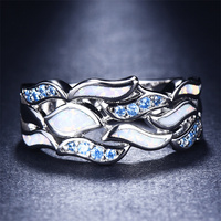 Nouveau Platine Opale Anneaux De Mode Creux Rayé Zircon Anneaux Hommes Simple Personnalité Anneau Bijoux En Gros