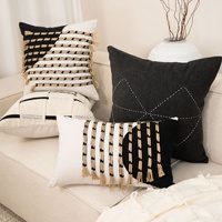 Housse de coussin décorative Wabi-Sabi personnalisée, taie d'oreiller tissée géométrique à pompons pour canapé, lit, hôtel