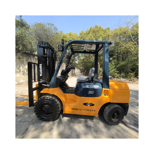 Chariot élévateur diesel Toyota FD30 d'occasion de 3 tonnes avec moteur de pompe à moteur Composants de boîte de vitesses inclus Haute performance - Product Image 2