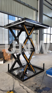 แท่นยกไฮดรอลิกแบบกรรไกรไฟฟ้าเคลื่อนที่ รับน้ำหนักได้ 500 กก. โครงเหล็ก ใช้ได้ทั้งระบบไฮดรอลิกและระบบแมนนวล สำหรับงานก่อสร้าง - Product Image 3