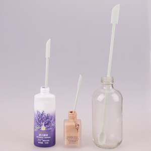 Mini espátula de silicona con mango largo para cosméticos, espátula para la última gota de frascos de botellas - Product Image 5