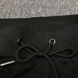 Fabricante de Pantalones Cortos de Baloncesto Personalizados, Pantalones Cortos de Baloncesto de Malla Retro Vintage de Alta Calidad - Product Image 5