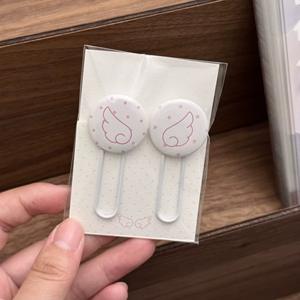 Vigreat – Nouveaux clips <span class=keywords><strong>marque</strong></span>-pages populaires à faire soi-même, personnalisables avec logo, porte-pages en étain, clips en forme de bouton pour étudiants - Product Image 1