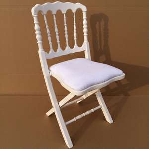Chaises pliantes Chiavari Napoléon fabriquées en Chine - Bois massif, utilisation pour les mariages et les hôtels, adaptées aux hôpitaux et aux salons - Product Image 4