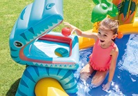 Piscine gonflable d'été à thème dinosaure avec toboggan, piscine à jets épaissie et fosse à balles pour jeux aquatiques à la maison et en extérieur