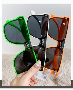 Occhiali da sole per bambini alla moda, stile street per <span class=keywords><strong>ragazzi</strong></span> e ragazze, montatura grande, occhiali monopezzo, occhiali da sole HD con protezione UV per neonati - Product Image 3