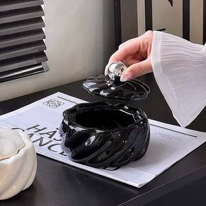 Cenicero para fumar en <span class=keywords><strong>la</strong></span> sala de estar con forma creativa de alta calidad con tapa, Cenicero para cigarros de oficina con cenizas antimoscas - Product Image 1