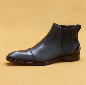 Bottes Oxford montantes en cuir véritable à boucle moine, à bout en acier, fermées, massantes, gravées, à enfiler, style rétro britannique, pour mariage, bureau et carrière - Product Image 1