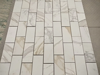 Centurymosaic Mosaïque de carreaux de marbre Calacatta Gold en pierre naturelle, style « Subway », pour crédence de cuisine, revêtement mural et sol