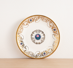 Service de table élégant en porcelaine blanche avec décor doré royal, bordure dorée électroplaquée, imprimé rose, assiettes et tasses pour la cuisine domestique - Product Image 3