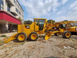 Buen estado Venta caliente Usado CAT 140G Graduador para la venta Original Caterpillar 140G 140H Motor Grader para la venta con precio barato - Product Image 3