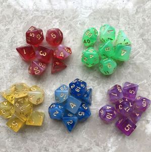 Juego de 7 Dados Poliédricos de Plástico Acrílico Transparente Multicolor Personalizados para D&D y Juegos de Rol - Product Image 2