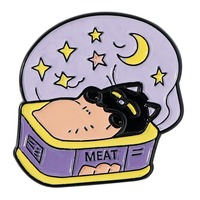 Broche chat en alliage doré coloré, motif nourriture pour chaton (saumon, crevettes), unisexe, pour vêtements, sacs, chapeaux, revers, badges et épingles en émail