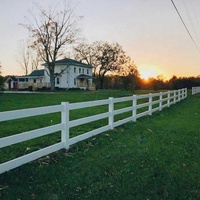 Clôture de ranch à 3 rails en PVC blanc pour chevaux, poteaux et rails en vinyle pour fermes et enclos