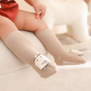 2023 automne hiver nouveau-né tricot 3d dessin animé poupée bébé chaussette antidérapant garçons filles <span class=keywords><strong>0</strong></span>-<span class=keywords><strong>3</strong></span> <span class=keywords><strong>mois</strong></span> bébé chaussettes de sol - Product Image 2