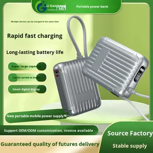 Cargador Portátil Mini Palm Power Bank Plateado con Textura de Fábrica, Cable Desmontable Universal, Carga Rápida PD, Multi-Puerto - Product Image 5