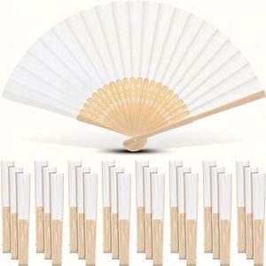 Éventail en bambou pour mariage à la plage - Motifs floraux tropicaux et noms personnalisés - Product Image 6