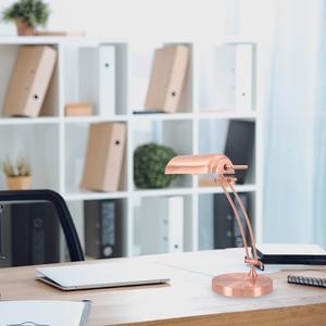 Lampe de table de type banquier, douille E27, design rose, idéale pour les bureaux et la décoration intérieure. - Product Image 3