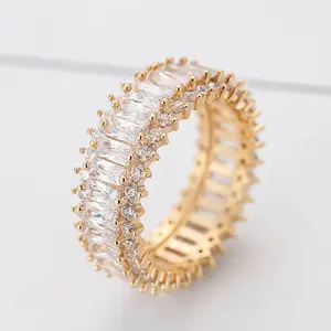 Hot sale european exquisite popular women rings Well Designed cubic zirconia wedding rings