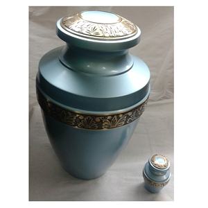 Urne funéraire métallique et souvenirs Albion Sculpture à la main Design classique Urnes funéraires commémoratives métalliques au design élégant - Product Image 2